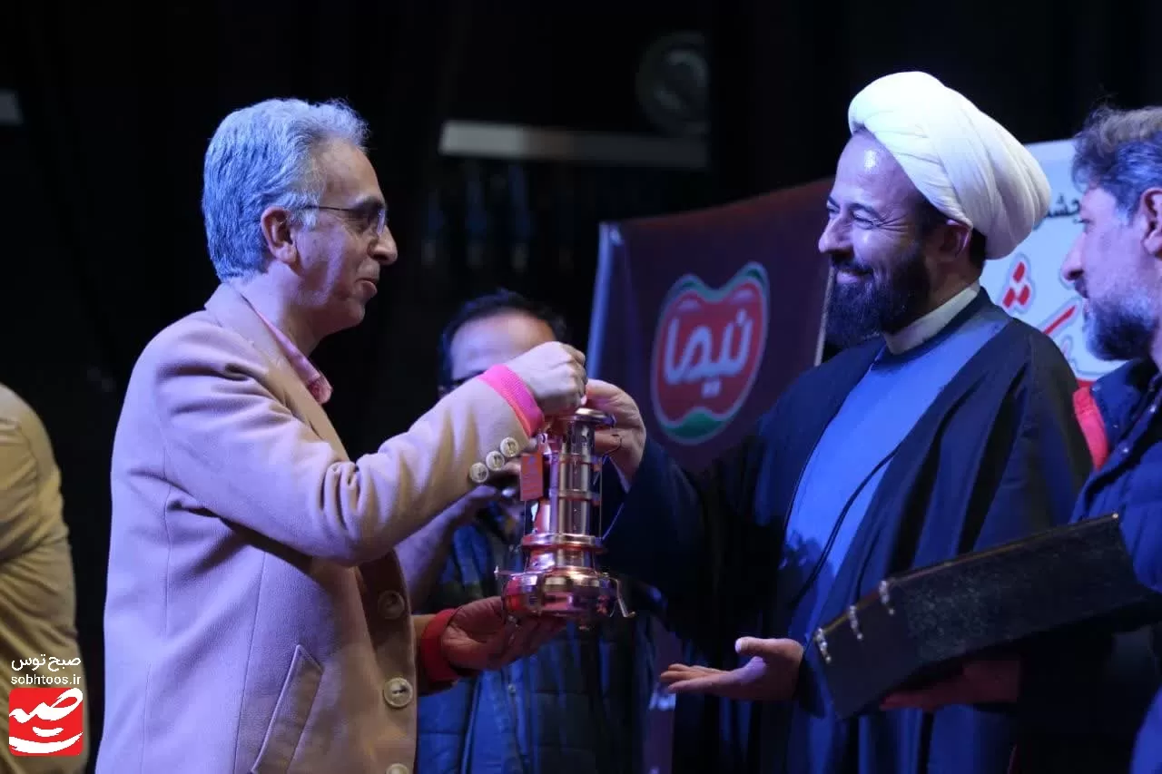 اختتامیه جشنواره شعر طنز خراسان رضوی در کاشمر