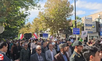 حضور باشکوه مردم کاشمر در راهپیمایی ۱۳ آبان