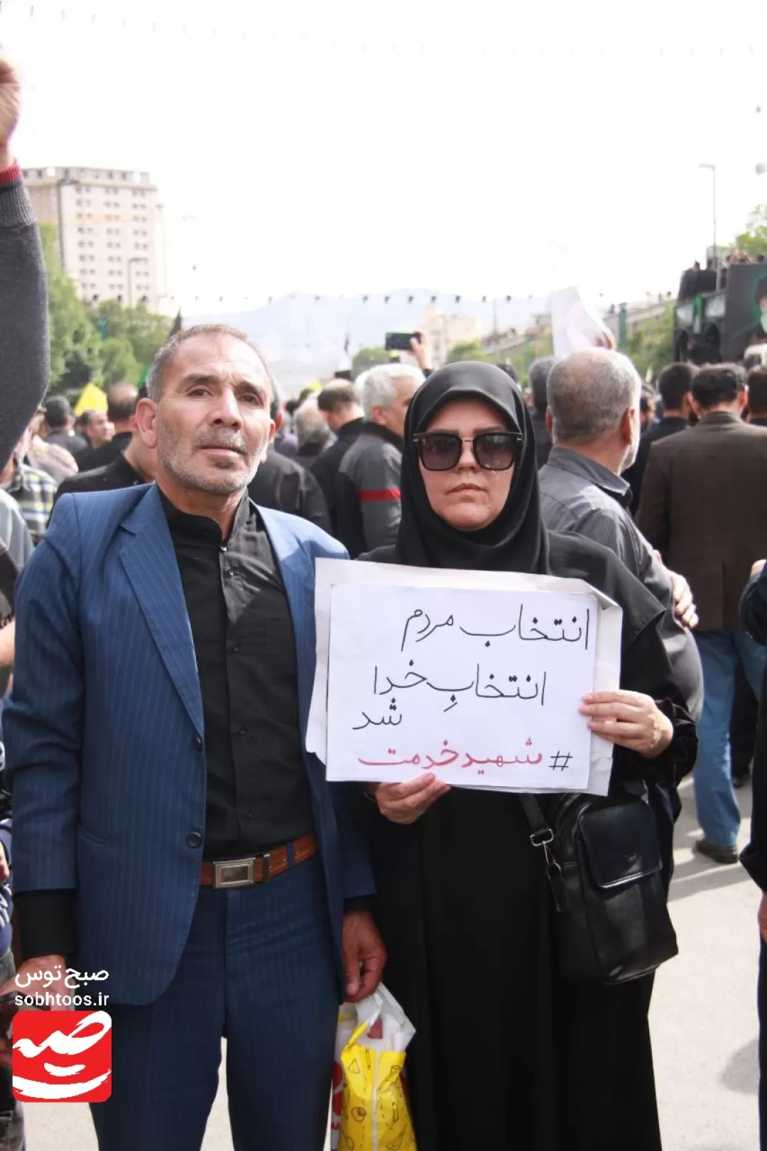 نمایی دیگر از تشییع شهید جمهور در مشهد
