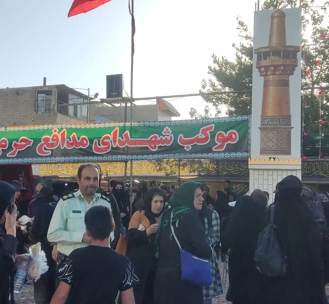 خدمت بی‌منت به زائران امام مهربانی‌ها