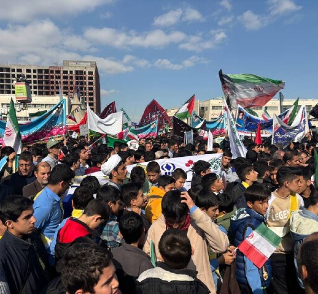 شکوه حضور مشهدی‌ها در راهپیمایی یوم‌الله 13 آبان‌