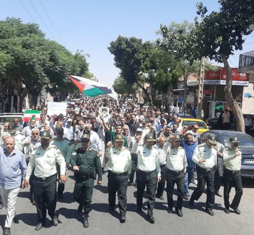 حضور حماسی سبزواری‌ها در راهپیمایی جمعه نصر