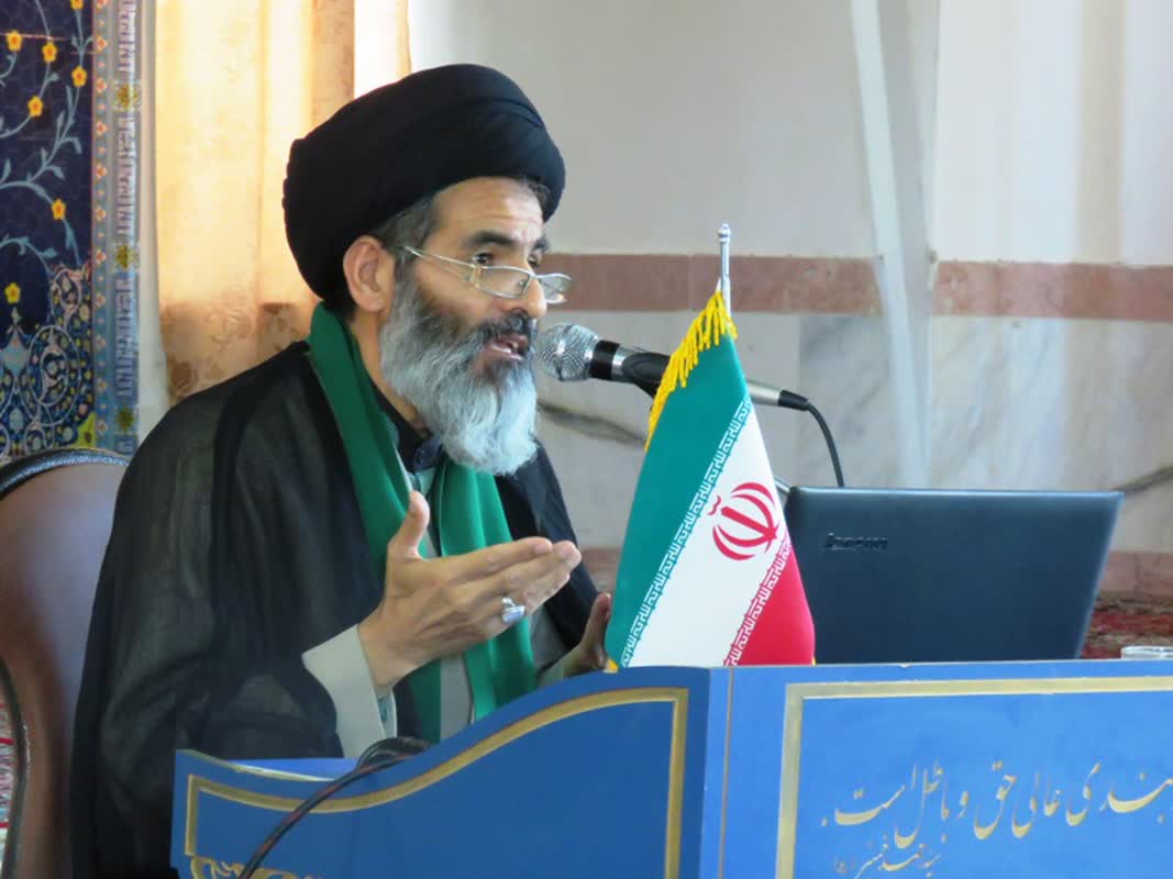 غدیر و تفکر ولایی راه نجات بشریت است