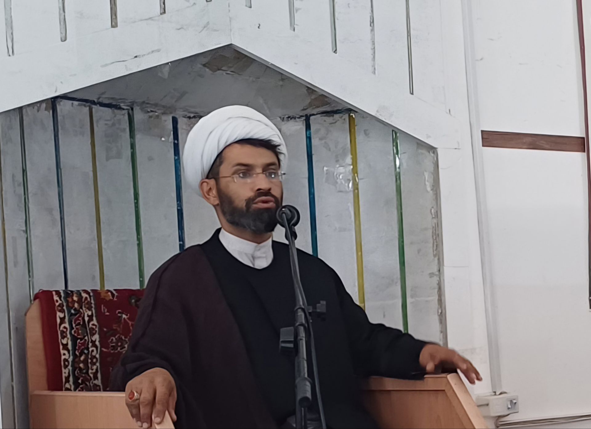 اتحاد و اقتدار، رمز موفقیت انقلاب اسلامی است