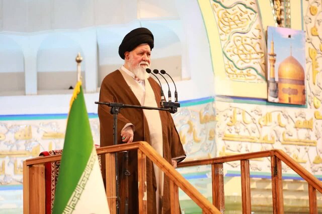 خونخواهی رهبر شهید نیازمند مقاومت مسئولان است
