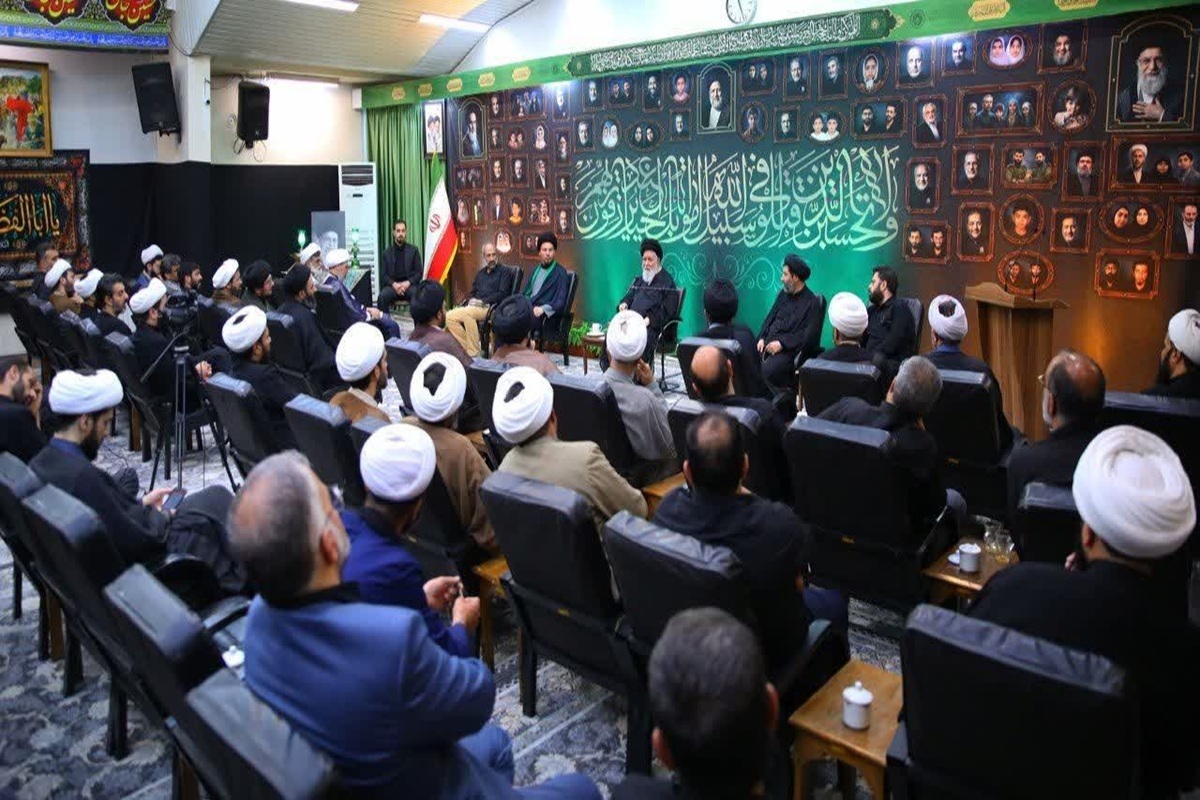 باید حضور در میدان را حفظ کنیم
