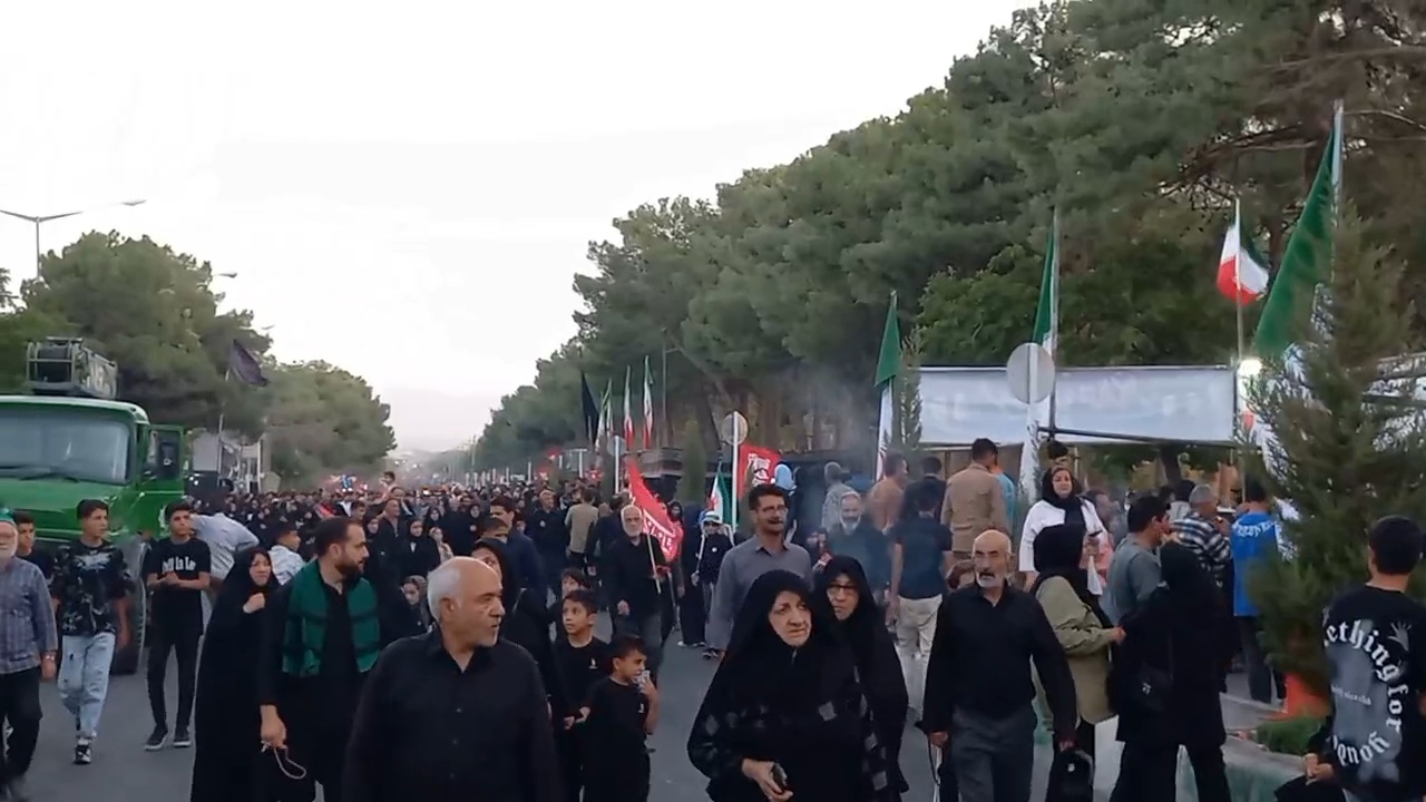 پیاده‌روی دلدادگان اربعین در کاشمر