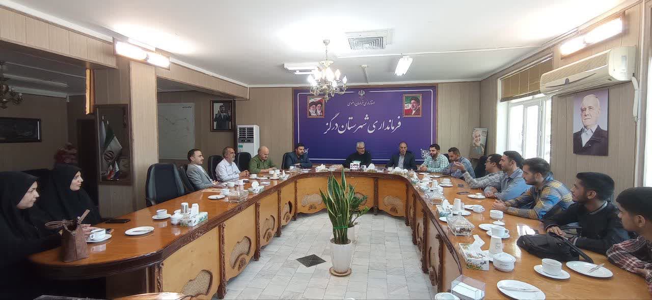 فرار از پاسخگویی پذیرفتنی نیست