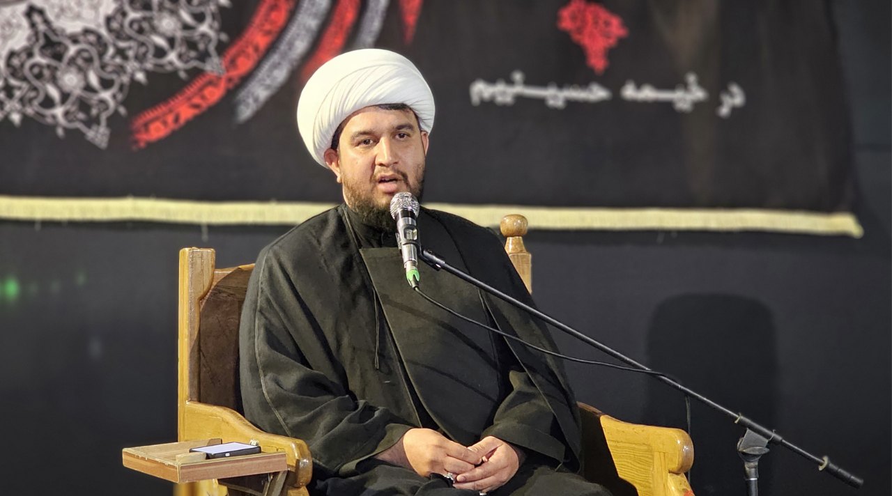 خادم امام رضا (ع) یعنی گره‌گشای مشکلات مردم