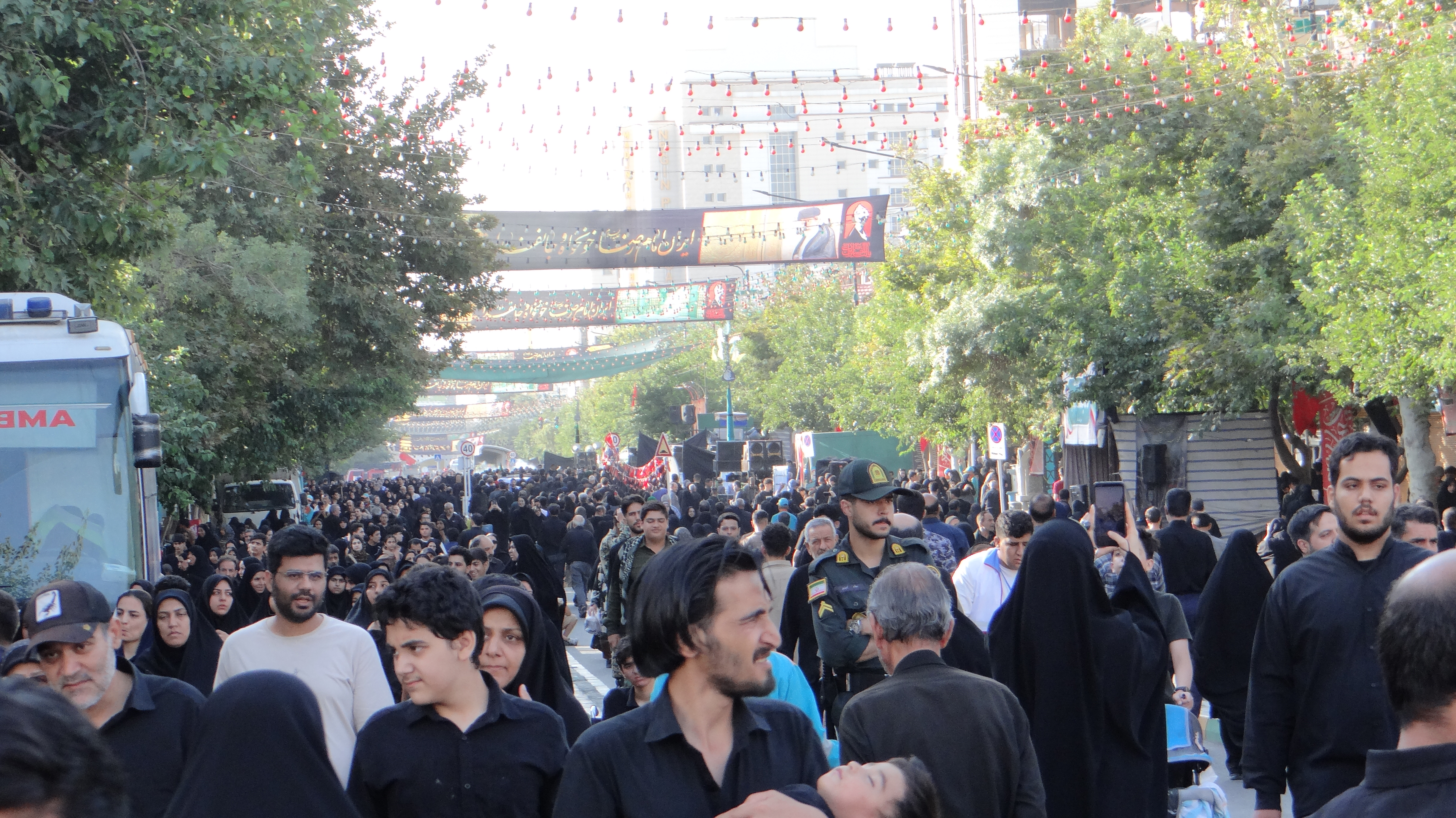 موکب «از شهیدان تا حرم» میزبان زائران شد