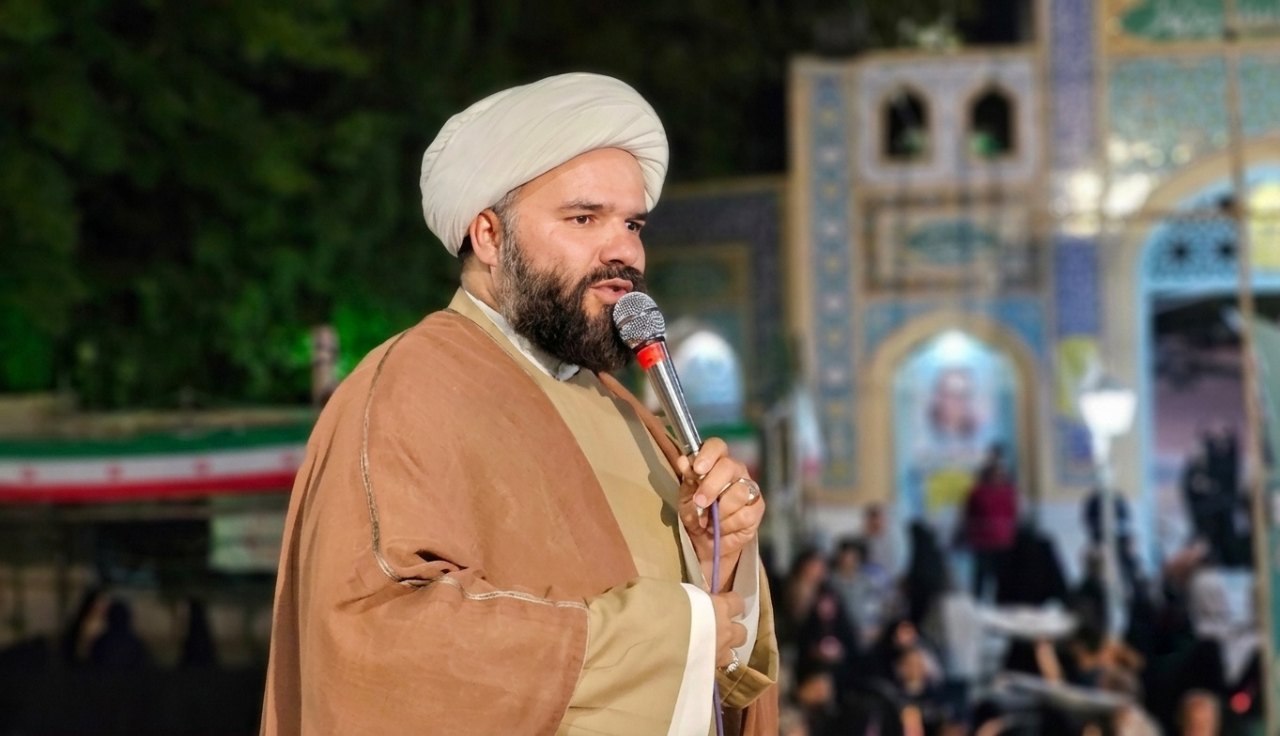 کاشمر پای کار انتظار و ولایت ایستاده است