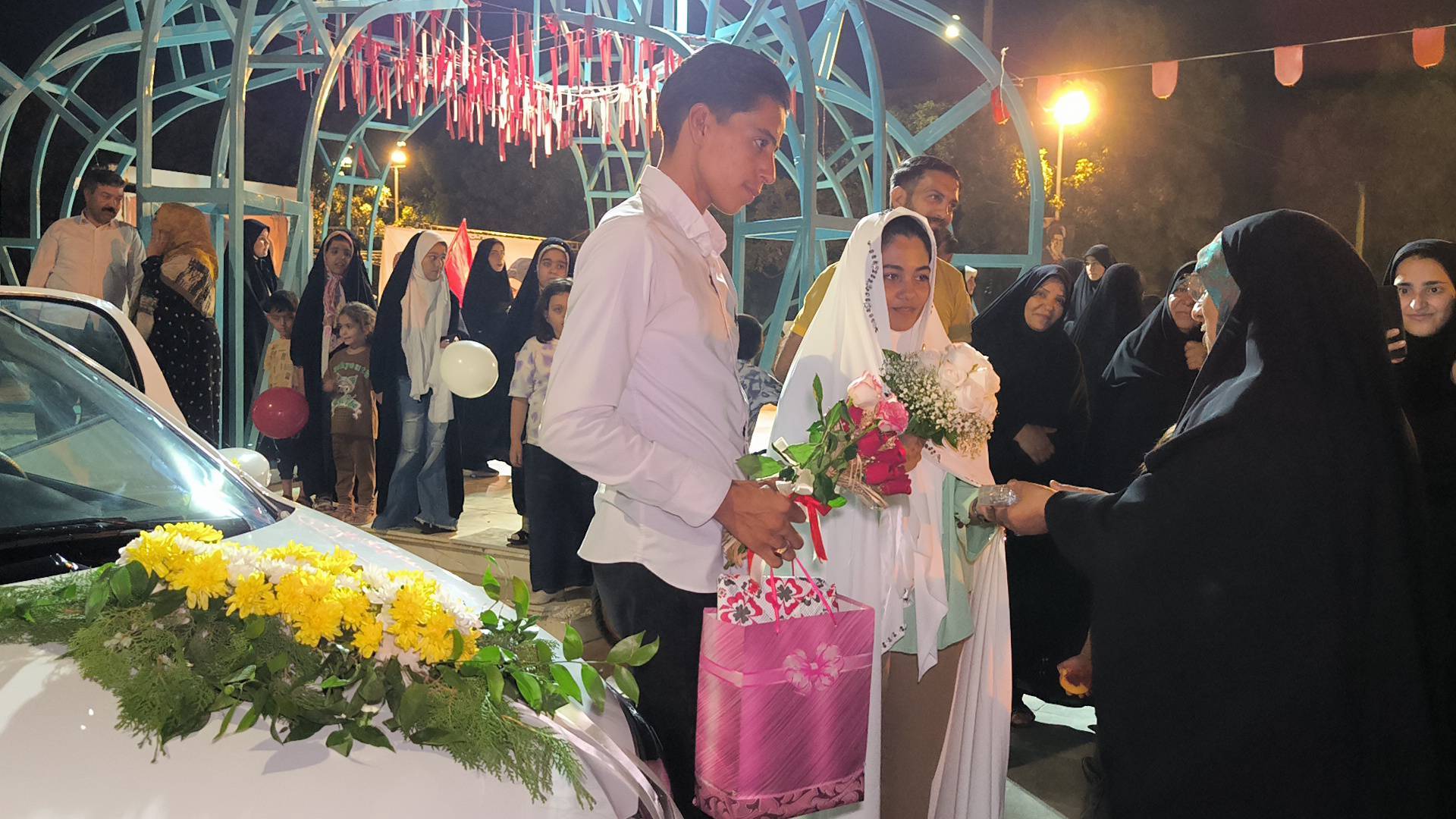 برگزاری مراسم عقد دو زوج جوان در رضویه