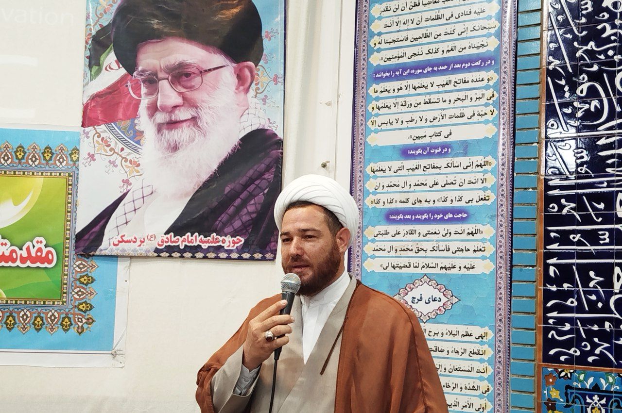 طلبگی شغل نیست، عشق است