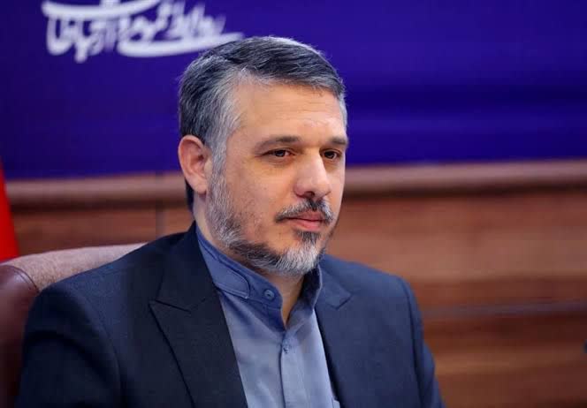 بساط برهنگی باید با تدبیر جمع شود