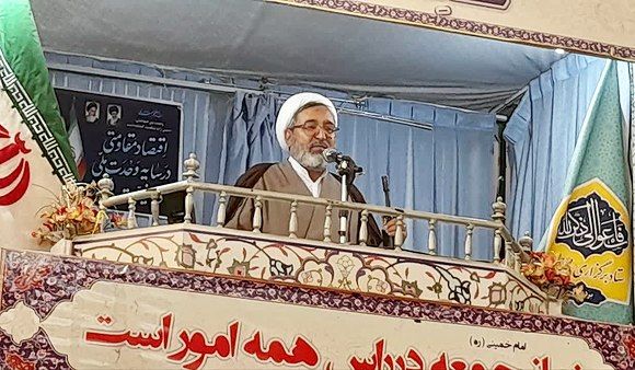 سازش‌کاران راحت‌طلب، در بزنگاه‌ها پیاده‌نظام دشمن هستند