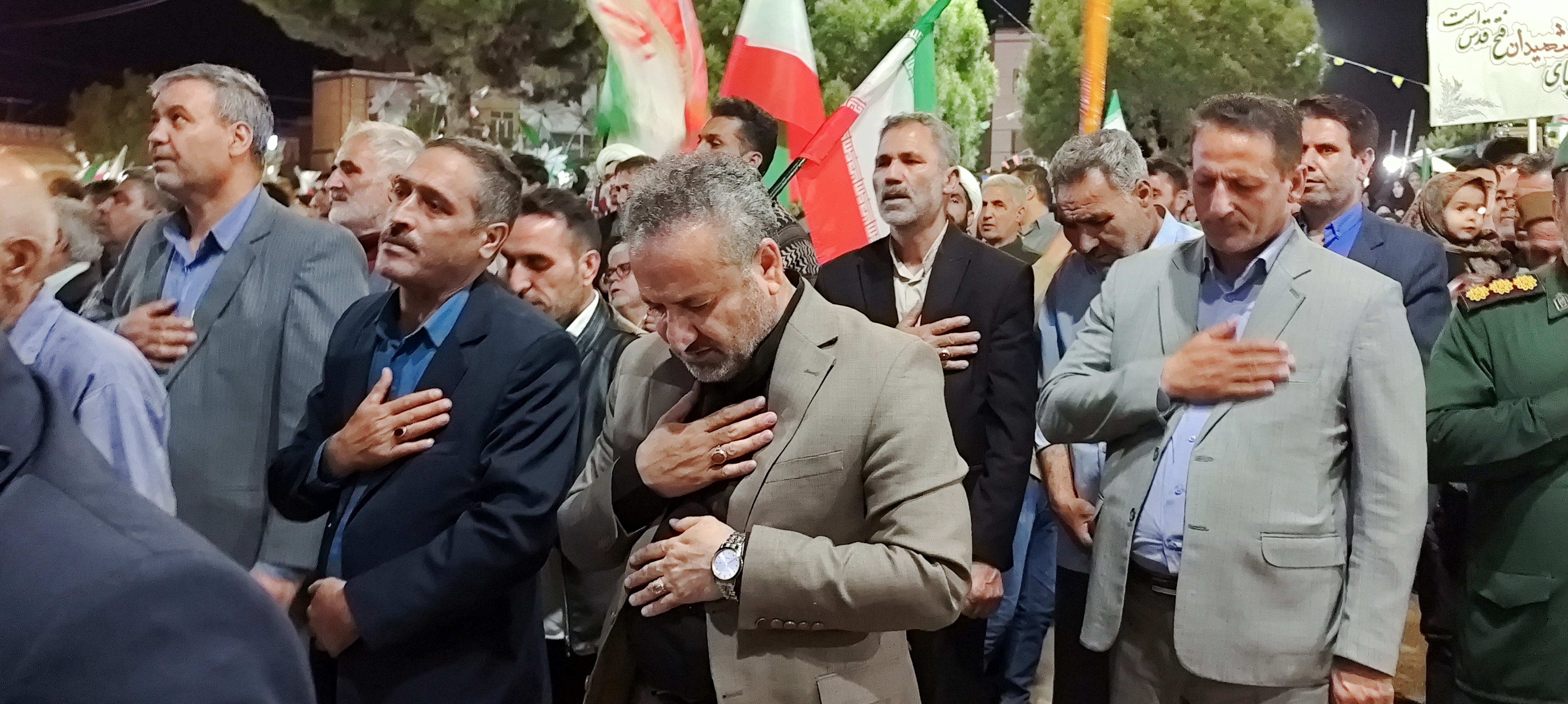 برخورد قاطع با محتکران ضروری است