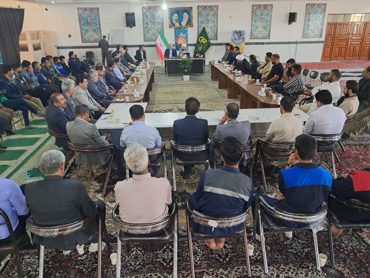 کارگران افسران جنگ اقتصادی هستند