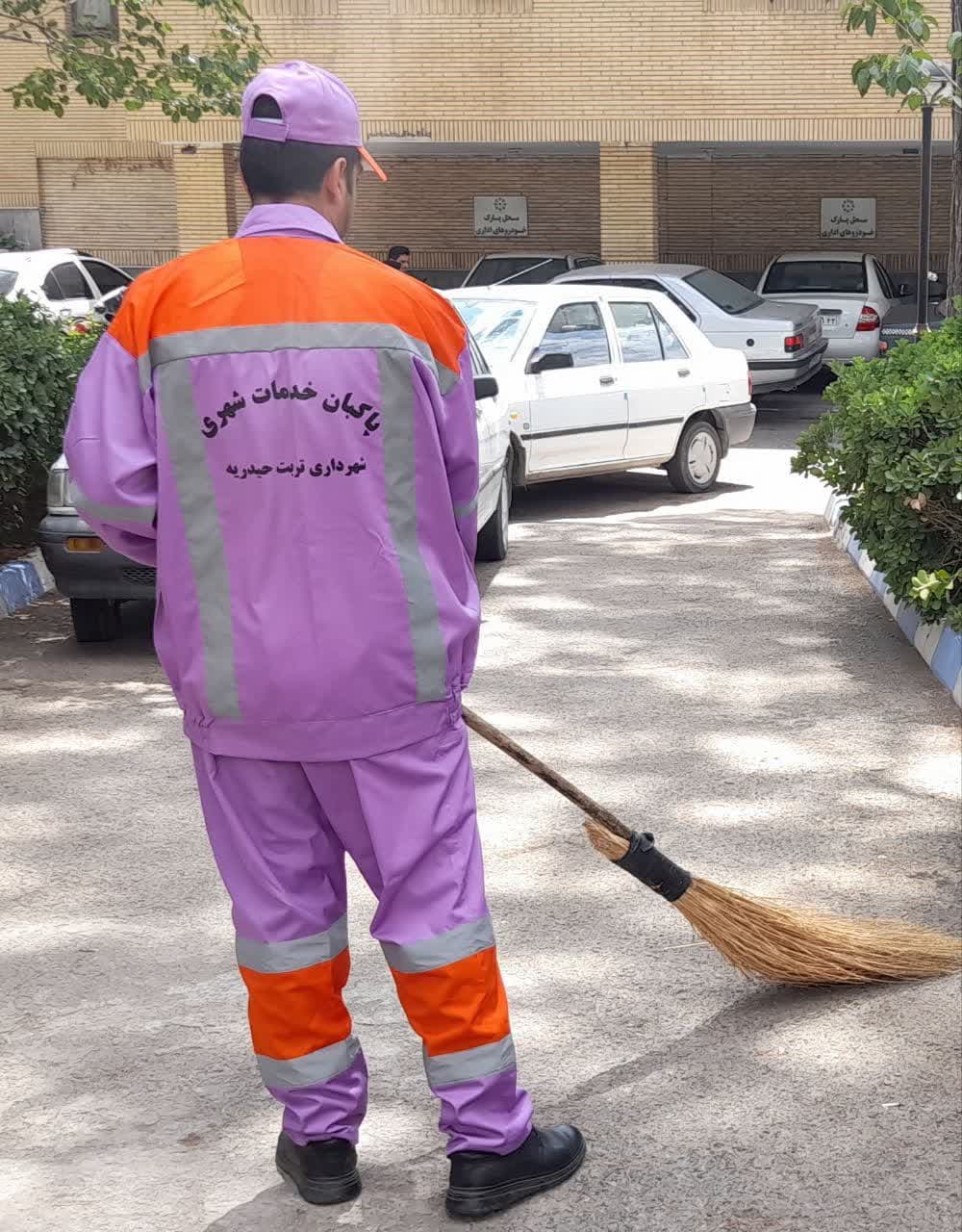 پاکبانان تربت حیدریه زعفرانی پوش شدند