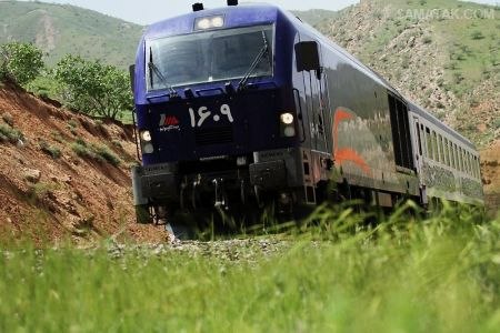 لغو حرکت قطار مسافری سرخس به‌دلیل هجوم ریزگردها
