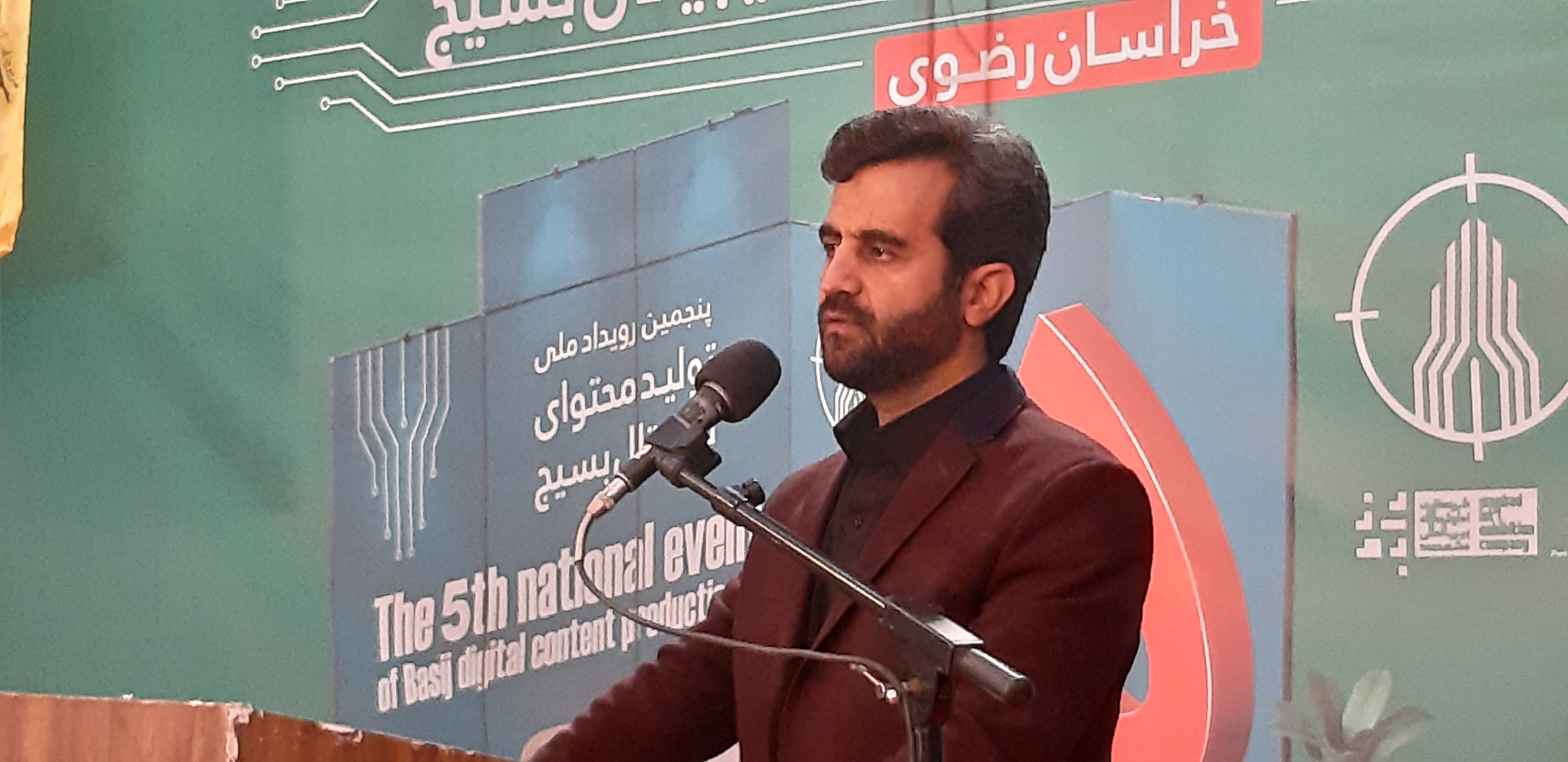 جبران عقب‌ماندگی در فضای مجازی یک ضرورت است