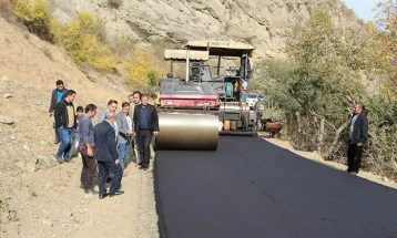 ۱۲ میلیارد ریال برای آسفالت راه روستایی تربت‌حیدریه هزینه شده است