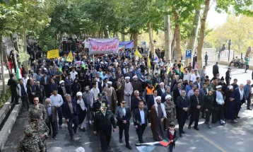 شور مقاومت در حماسه حضور دانش‌آموزان طرقبه شاندیز