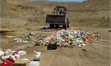 کشف یک تن مواد غذایی فاسد در خلیل‌آباد