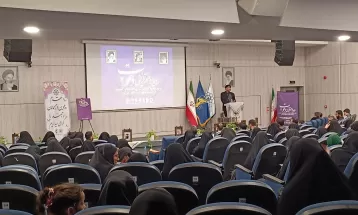 امت سازی برای امام وظیفه فعلی مردم است