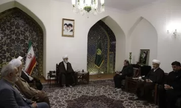شرکت نکردن در انتخابات موجب خوشحالی خبیثان می‌شود