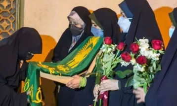 آزادی ۶زندانی توسط خدمه خواهر کفشداری حرم رضوی