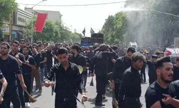 حضور عزاداران حسینی در خیابان‌های تربت‌حیدریه