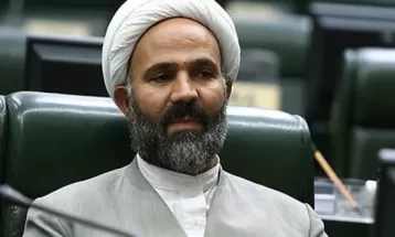 ایستادگی در برابر هجمه غرب با تمسک‌به قرآن