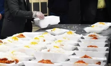 توزیع ۲۰۰۰ پرس غذای گرم در رشتخوار