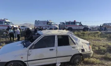 واژگونی دو خودرو در قوچان با ۱۰ مصدوم