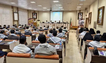 پیشکسوتان و فرماندهان دفاع مقدس سرخس تجلیل شدند