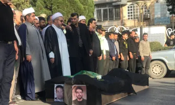 پیکر جان‌باختگان معدن طبس در قوچان تشییع شد