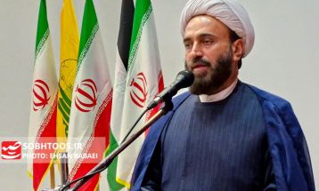 عاملان قرآن قله‌نشین بهشت هستند