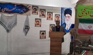 شهدا با جانفشانی مسیر حق را هموار کردند