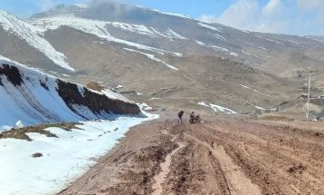 جاده خاکی بلغور چشم‌انتظار تحقق وعده‌ها