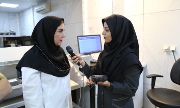 ملت ایران عاشورایی می‌اندیشند و زینبی عمل می‌کنند