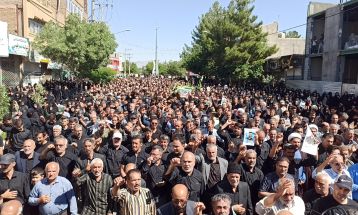 آئین تشییع شهید حسن احمدی در شهرستان زاوه