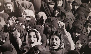 خوشی زده بود زیردلمون، کاش انقلاب نمی کردیم