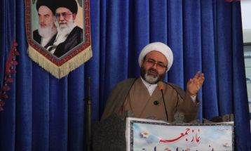 آموزش بدون تربیت از نگاه اسلام ناکافی است