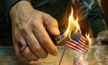 آمریکا رو به افول است