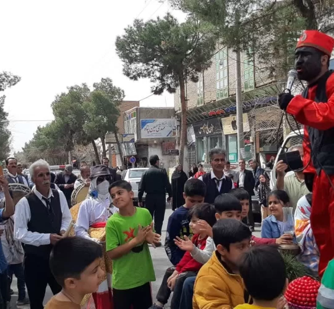 استقبال از نوروز با کارناوال شادی در خلیل‌آباد
