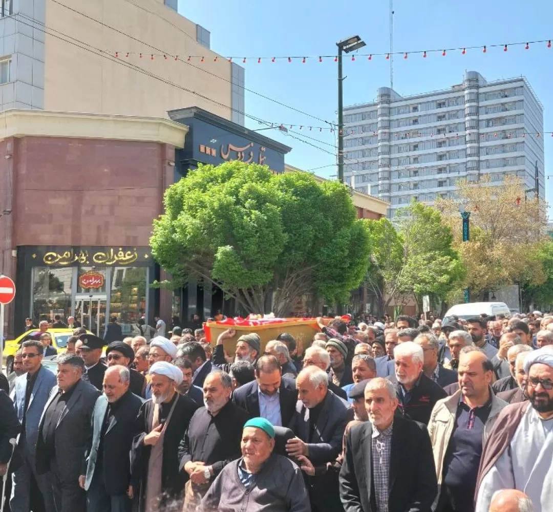 مراسم تشییع پیکر پدر شهیدان دهنوی در مشهد