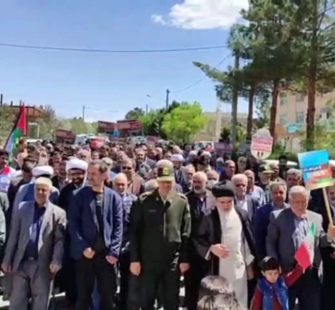 راهپیمایی مردم بجستان در حمایت از عملیات وعدهصادق