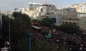 نمایی دیگر از تشییع شهید جمهور در مشهد