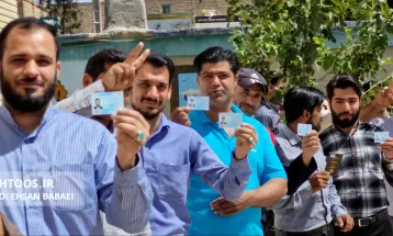 مردم سرخس باشکوه پای صندوق‌های رأی آمدند