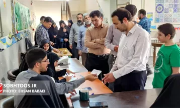 مردم سرخس باشکوه پای صندوق‌های رأی آمدند